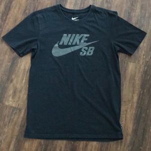 Nike SB shirt